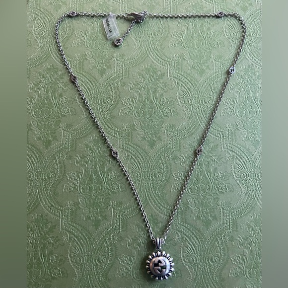 Gucci Cosmogine Interlocking G Necklace - Picture 2 of 8